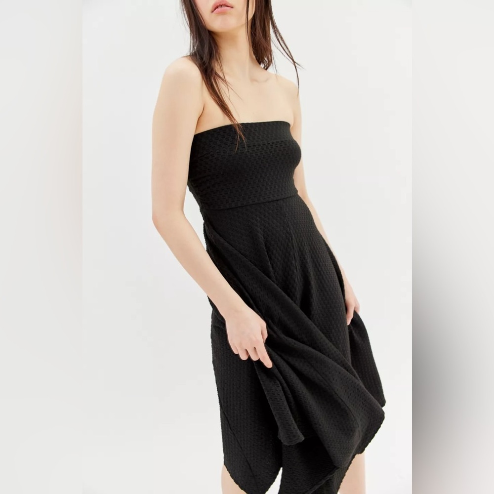NWT UO Madison Textured Strapless Midi Dress
